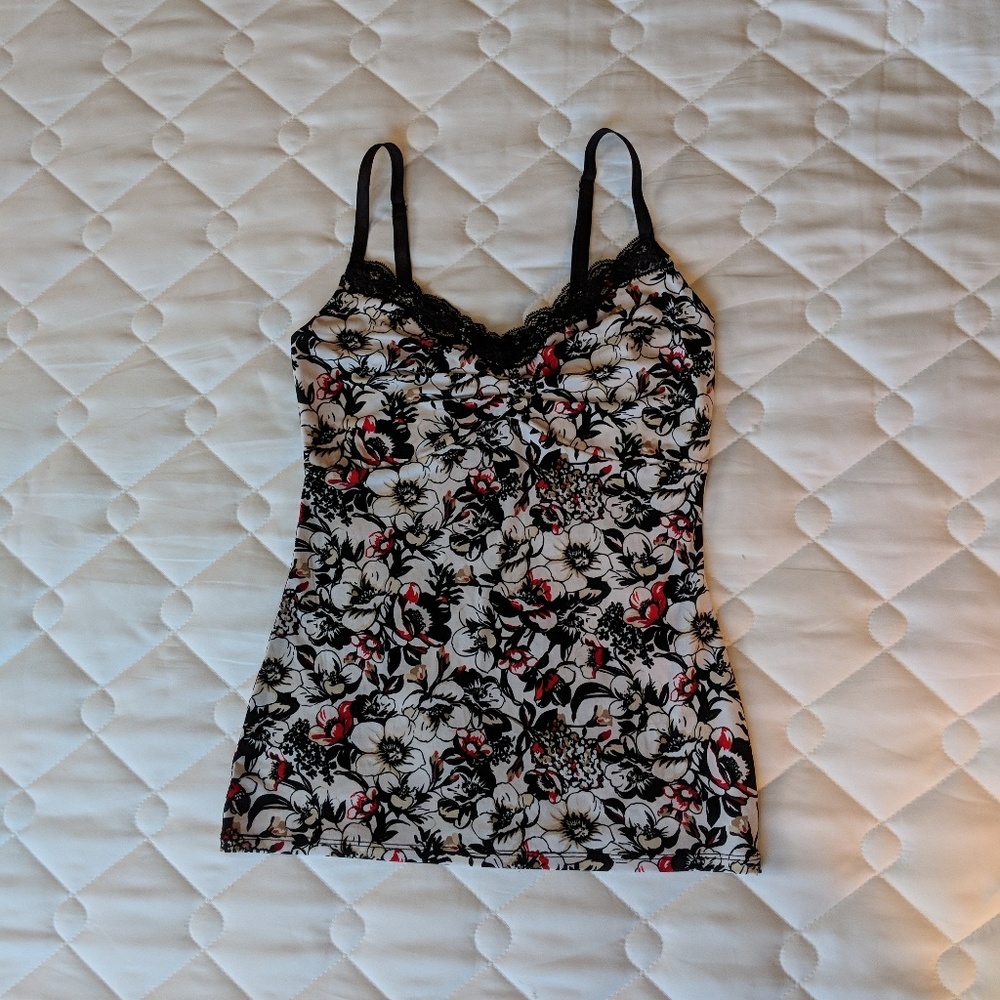 White house black market xxs floral tank